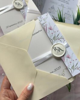 Invitație de nuntă pliată Garden Elegance 🌿 – Model Floral cu Fundiță & Sigiliu de Ceară 🎀